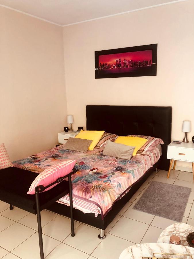 Mon Appart Avec Terrasse Et Piscine Roquebrune-Cap-Martin Exterior foto