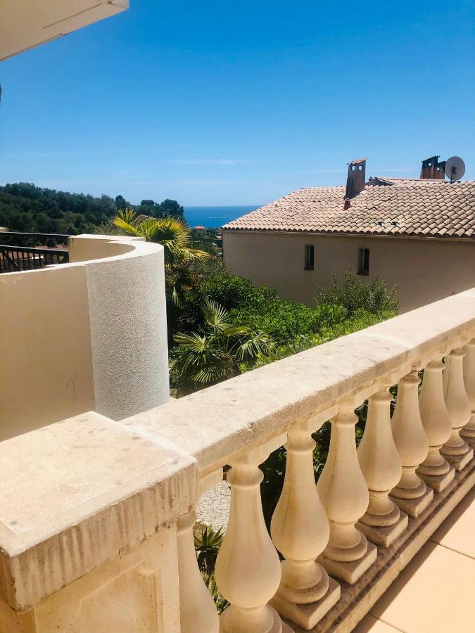 Mon Appart Avec Terrasse Et Piscine Roquebrune-Cap-Martin Exterior foto