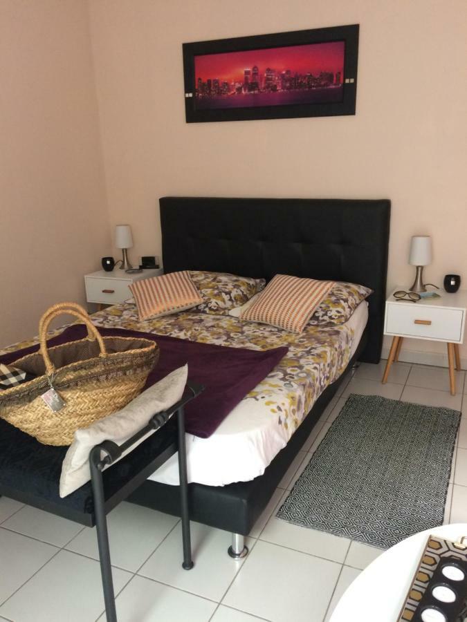 Mon Appart Avec Terrasse Et Piscine Roquebrune-Cap-Martin Exterior foto